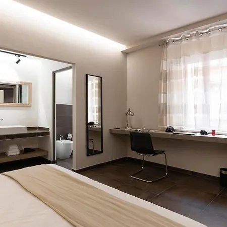 The Point - בית הארחה