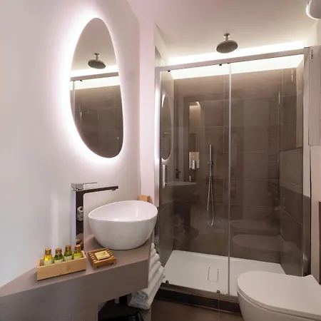 The Point - בית הארחה 4*