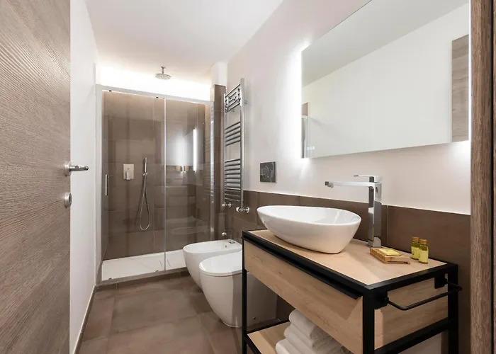 The Point - Pensión 4*