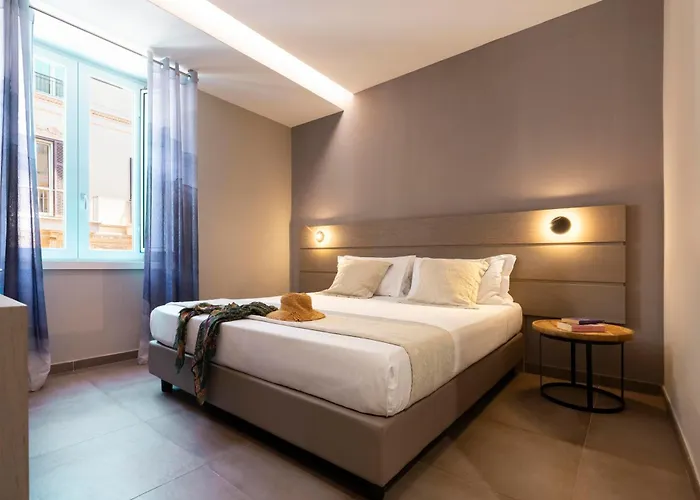 The Point - Pensión